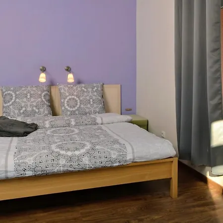 Apartment Irisis *